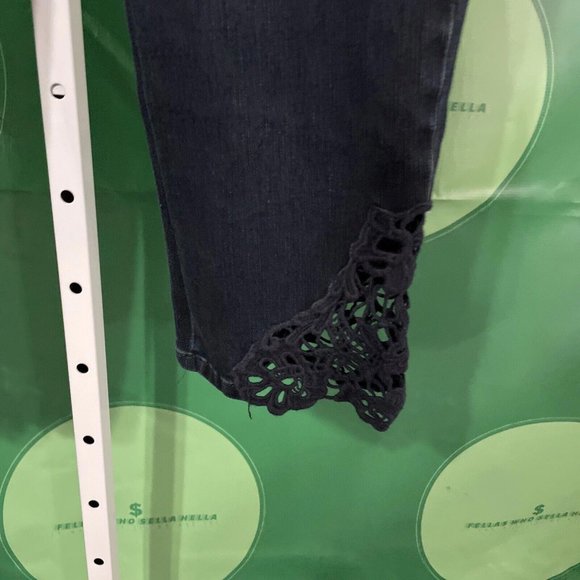 SOFT SURROUNDINGS Women's jeans w/crochet ankle detail in BLACK sz 10 - VGUC - Picture 3 of 14